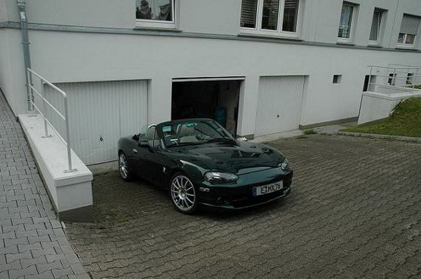 Bild 1 von 2